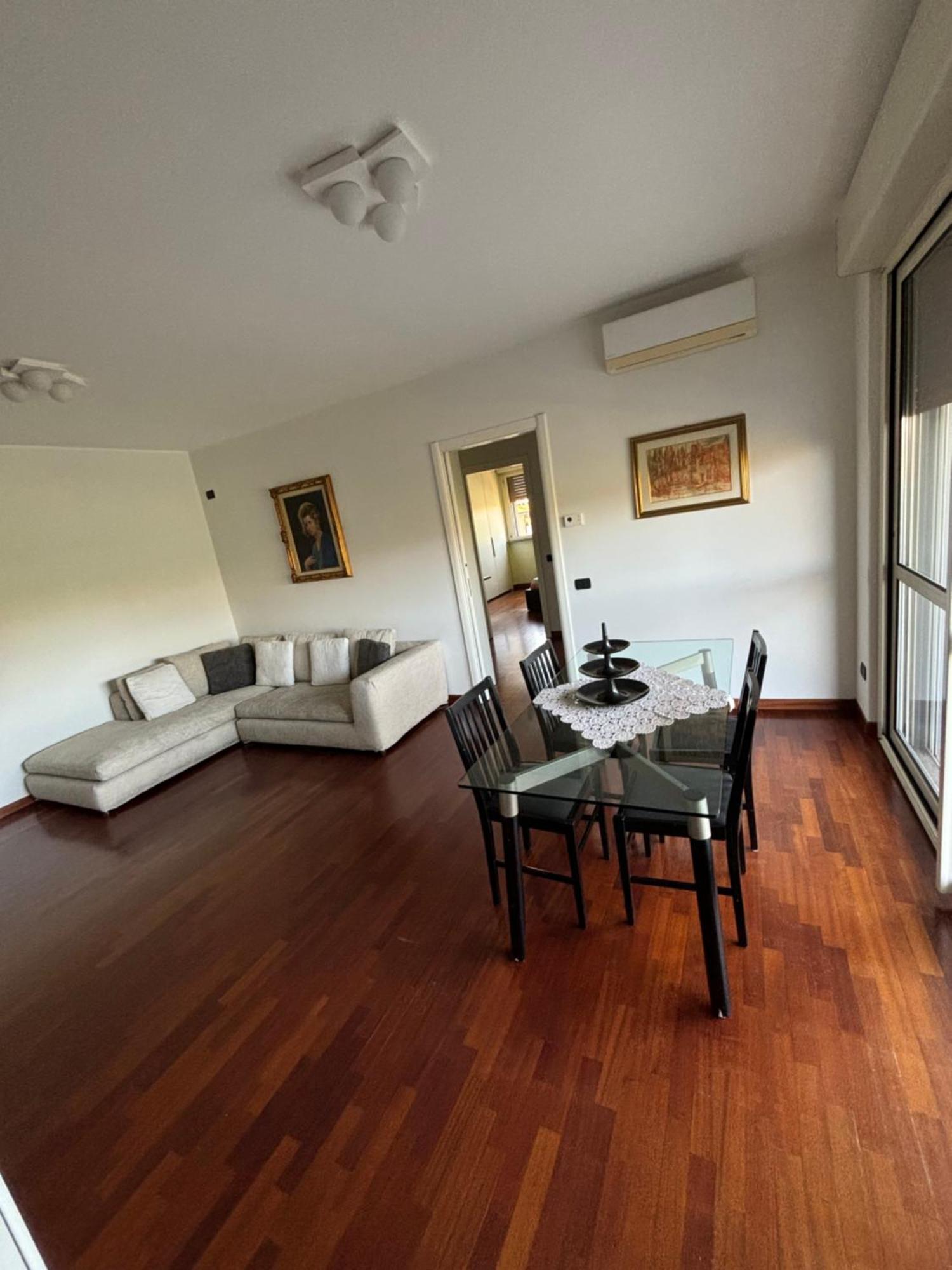 Casa Rino- Rho Fiera Apartment Exterior photo